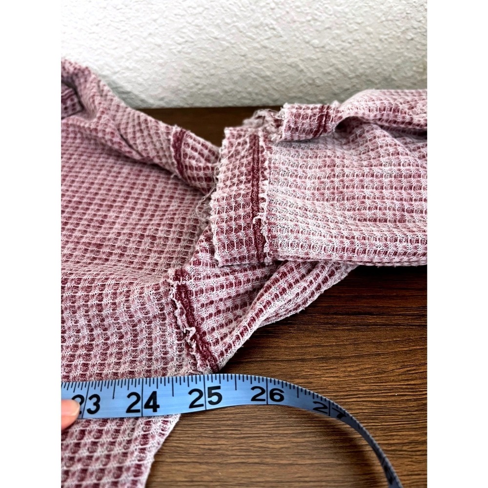 We The Free Dahlia Burgundy Waffle‎ Knit Thermal Bell Sleeve Top M Boho Beachy - Picture 8 of 10